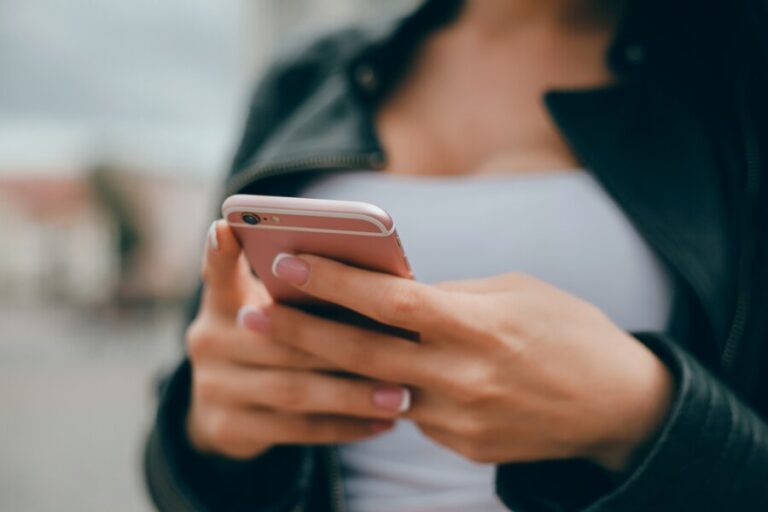 É seguro instalar o OG WhatsApp?